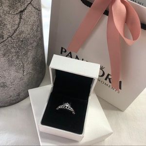 Meet your Posher, Nash!